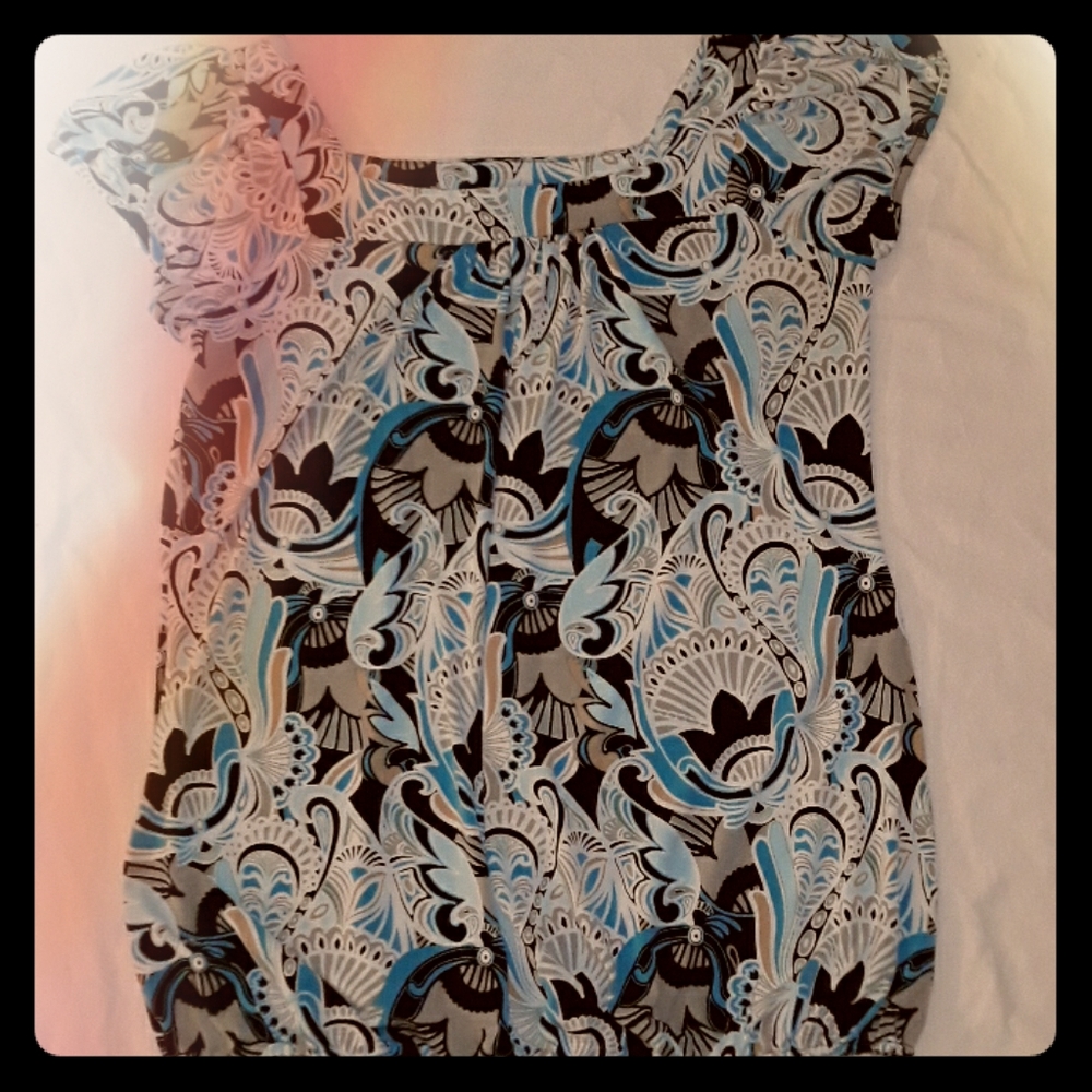 ✨ 3/$15 SALE Size M